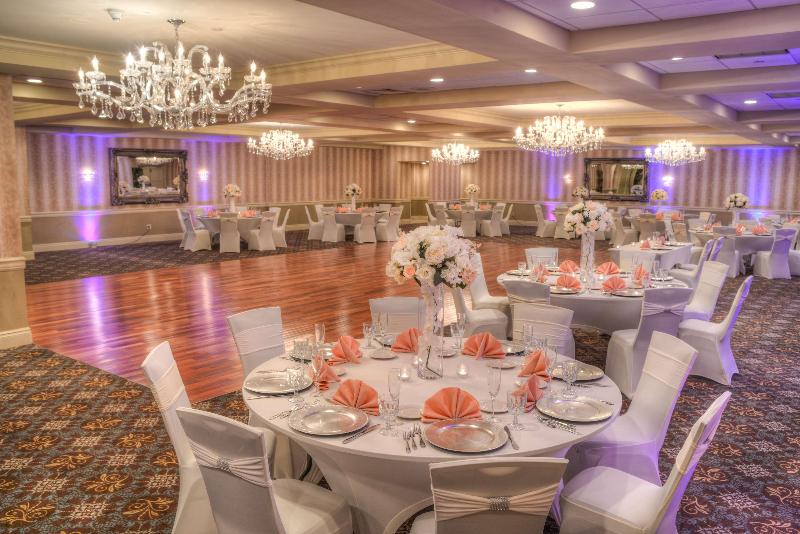 בית מלון כפרי Doubletree By Hilton Tinton Falls Eatontown