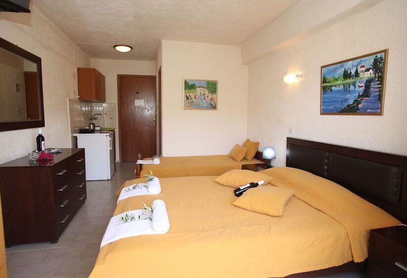 هتل Elounda Olive Garden Studios