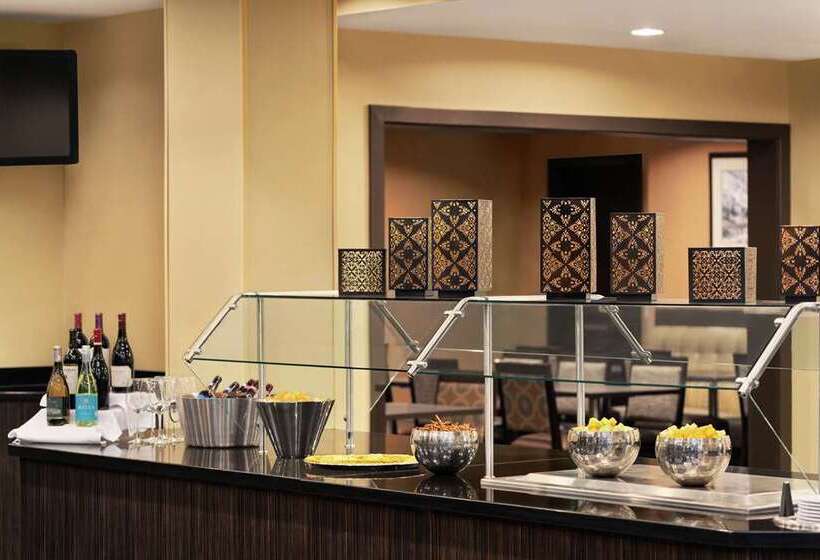 هتل Embassy Suites By Hilton Salt Lake West Valley City