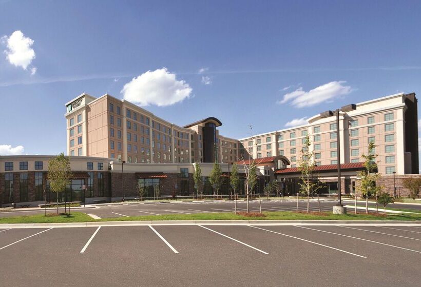 Отель Embassy Suites Springfield