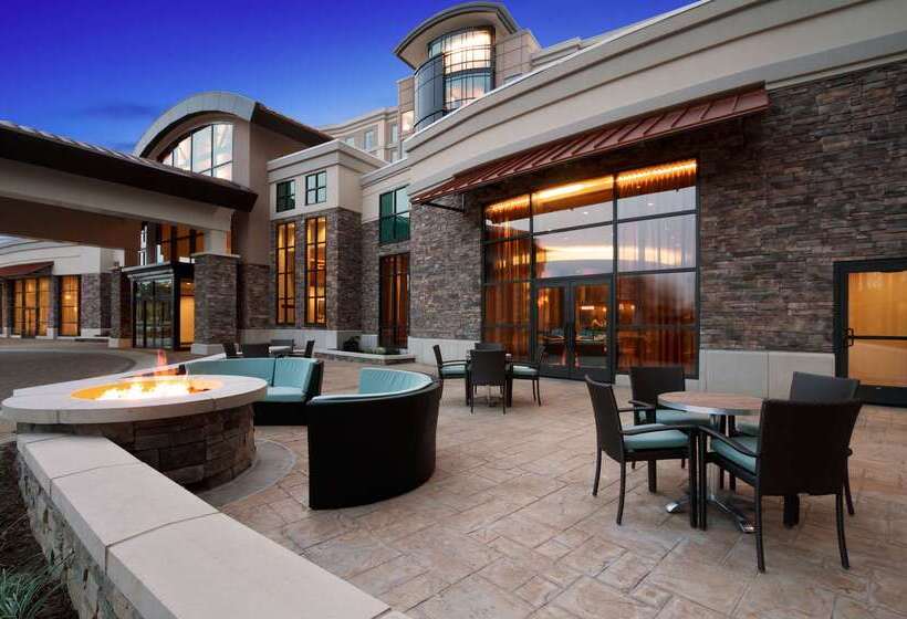 Отель Embassy Suites Springfield
