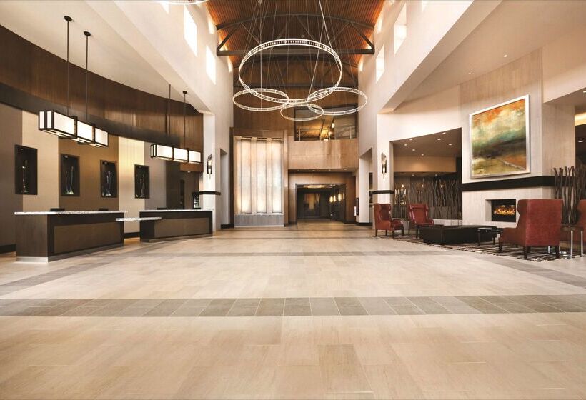 Отель Embassy Suites Springfield