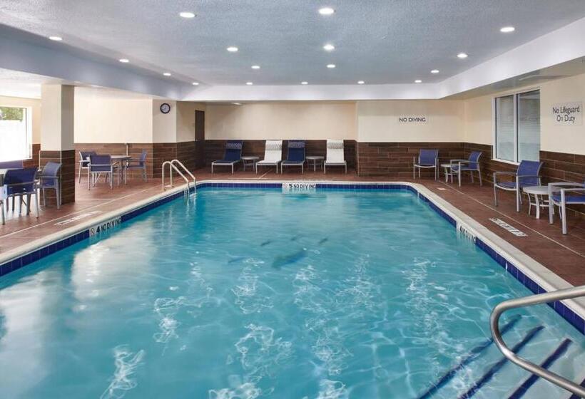 호텔 Fairfield Inn & Suites Detroit Livonia