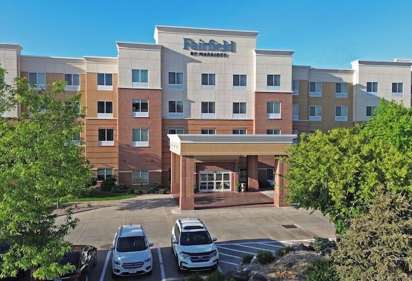 هتل Fairfield Inn & Suites By Marriott Kearney