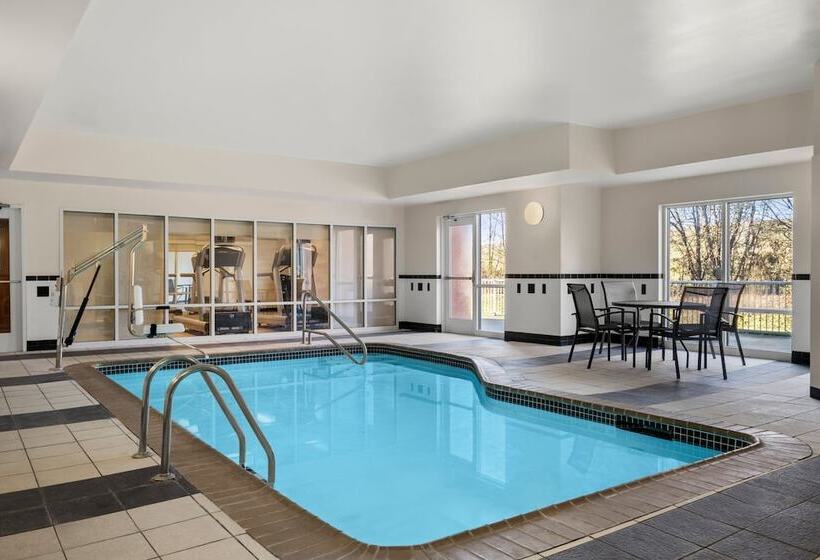 Отель Fairfield Inn & Suites By Marriott Paducah