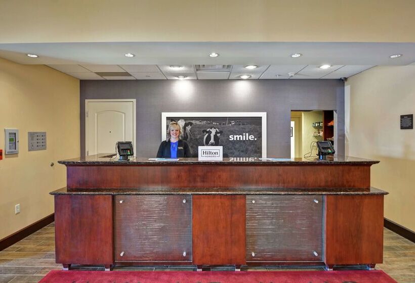 هتل Hampton Inn & Suites Peoria At Grand Prairie, Il