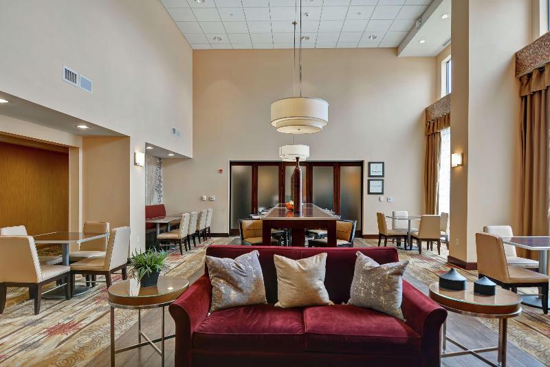 هتل Hampton Inn & Suites Peoria At Grand Prairie, Il
