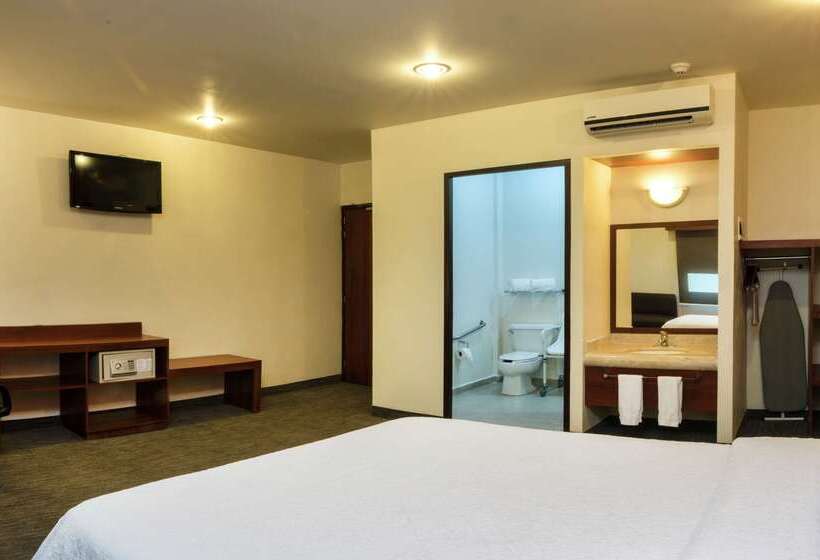 فندق Hampton Inn By Hilton San Juan Del Rio