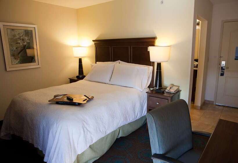 בית מלון כפרי Hampton Inn Colby