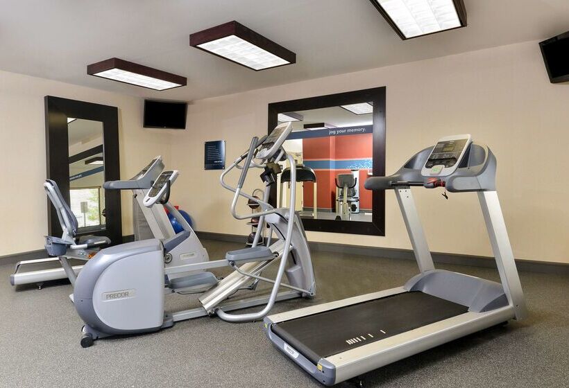 هتل Hampton Inn Muscatine