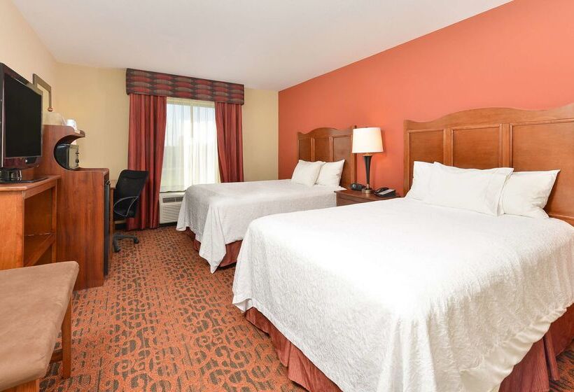هتل Hampton Inn Muscatine