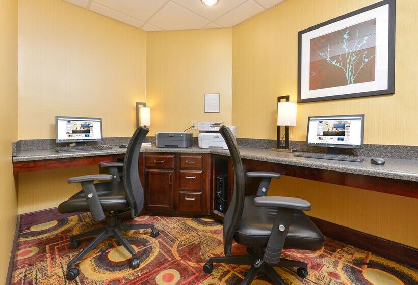 هتل Hampton Inn Muscatine