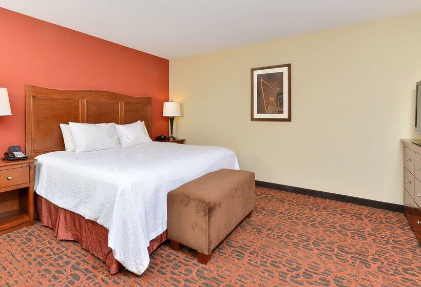 هتل Hampton Inn Muscatine