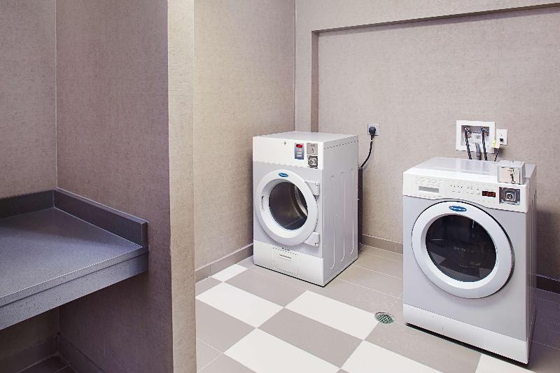 فندق Hampton Inn & Suites Lansing West