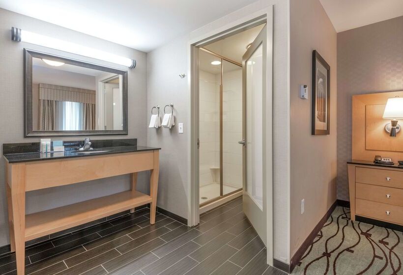 هتل Hampton Inn & Suites Raleigh/crabtree Valley