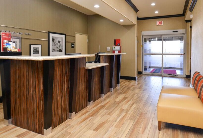 هتل Hampton Inn Van Horn