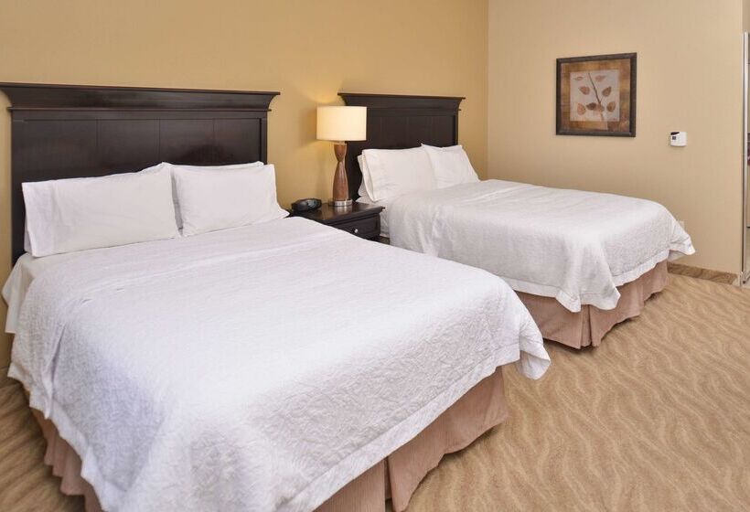 هتل Hampton Inn Van Horn