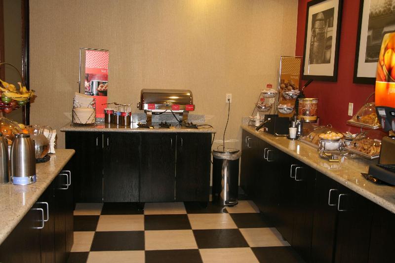 هتل Hampton Inn Van Horn