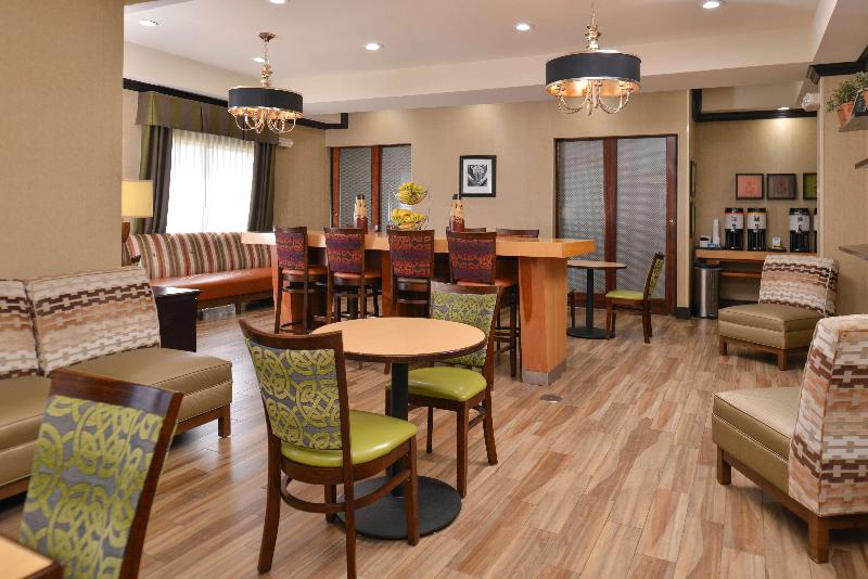 هتل Hampton Inn Van Horn