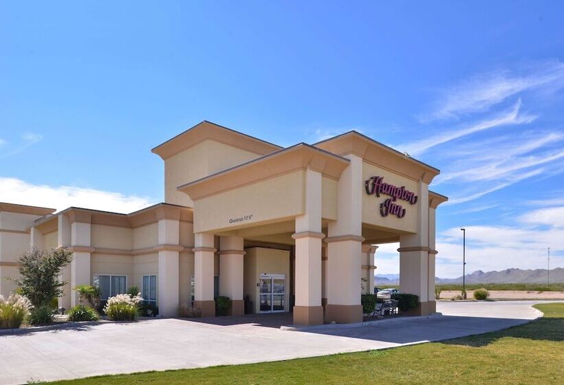هتل Hampton Inn Van Horn