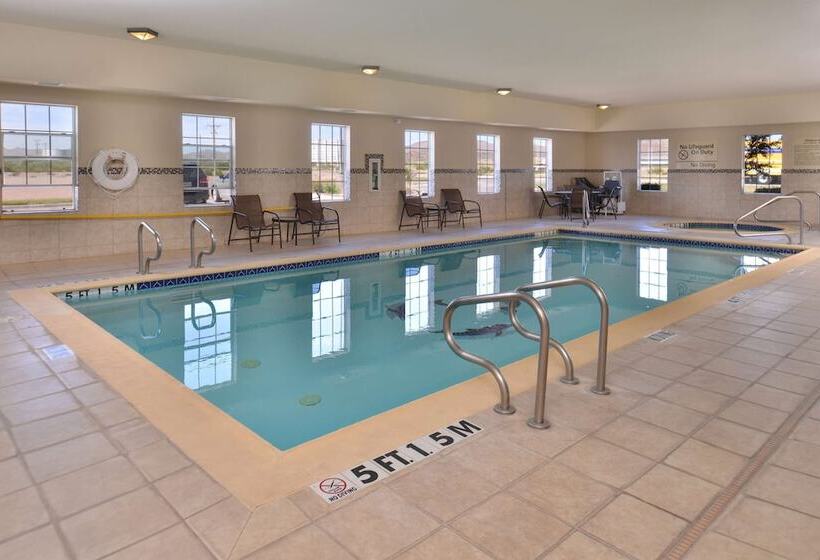 هتل Hampton Inn Van Horn