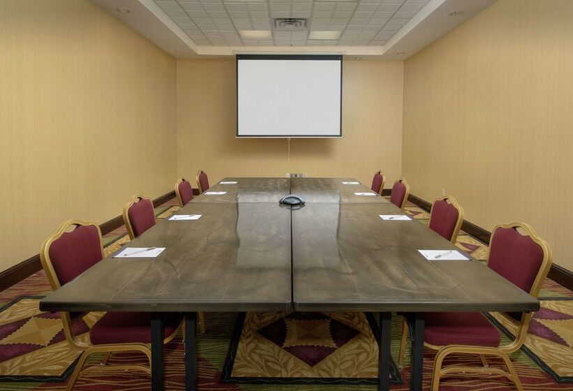 هتل Hilton Garden Inn Odessa