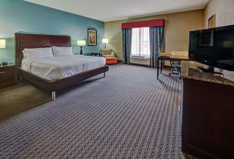 فندق Hilton Garden Inn Tulsa Midtown