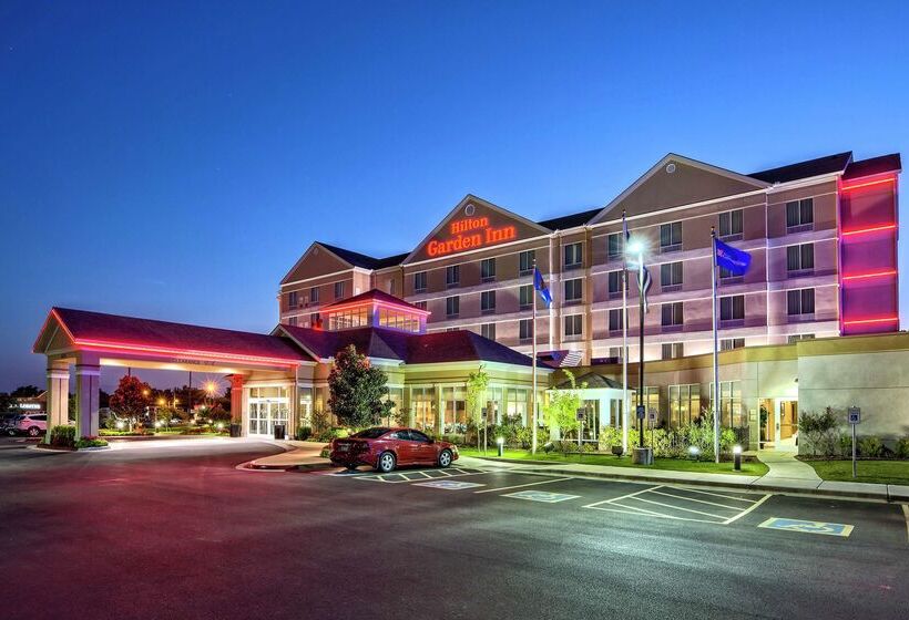 هتل Hilton Garden Inn Tulsa Midtown