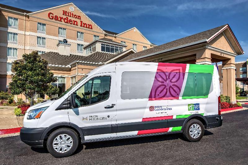 هتل Hilton Garden Inn Tulsa Midtown