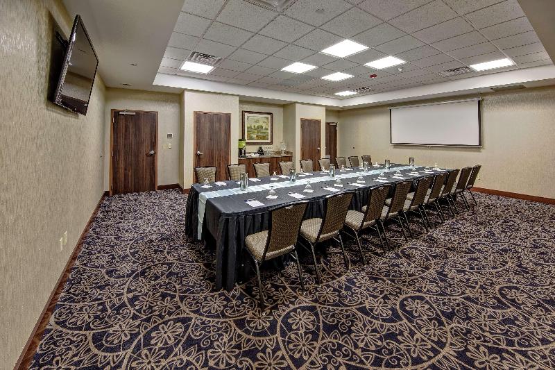 هتل Hilton Garden Inn Tulsa Midtown