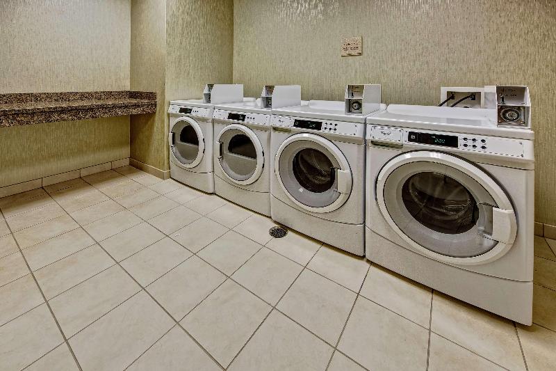 هتل Hilton Garden Inn Tulsa Midtown