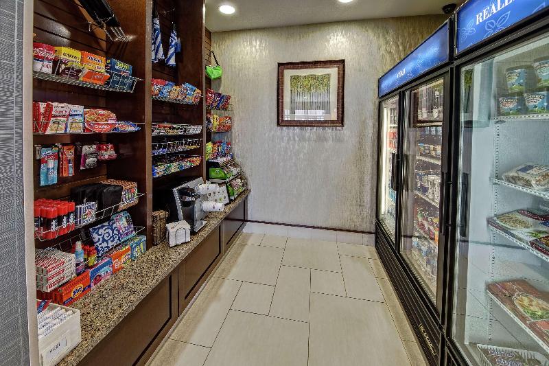 هتل Hilton Garden Inn Tulsa Midtown
