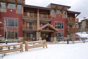هتل Hilton Grand Vacations Club Sunrise Lodge Park City