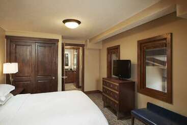 هتل Hilton Grand Vacations Club Sunrise Lodge Park City