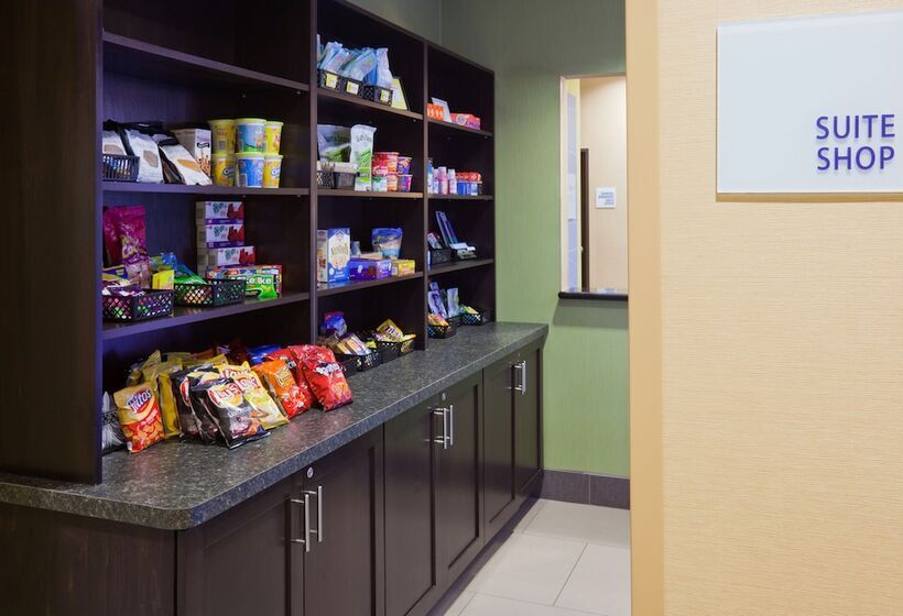 هتل Holiday Inn Express & Suites Fort Dodge, An Ihg