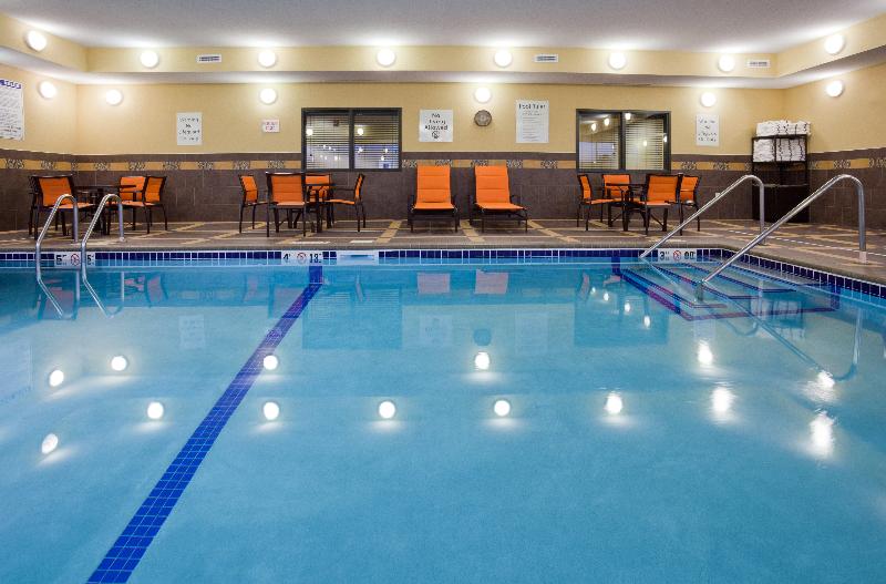 هتل Holiday Inn Express & Suites Fort Dodge, An Ihg