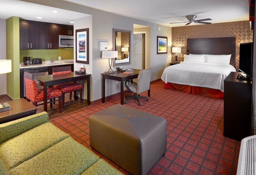 בית מלון כפרי Homewood Suites By Hilton Calgary Airport, Alberta, Canada