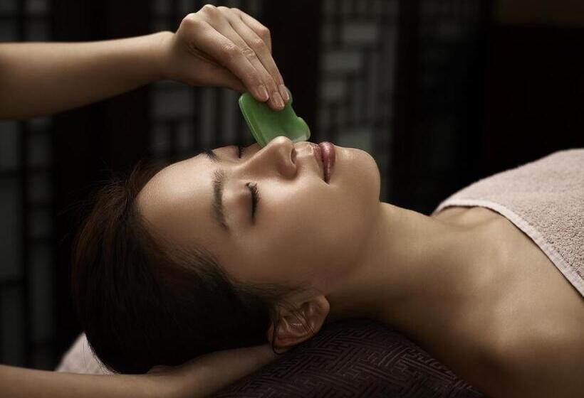 ホテル Langham Place Guangzhou   Walking Distance To Canton Fair & Overseas Buyers Registration Service