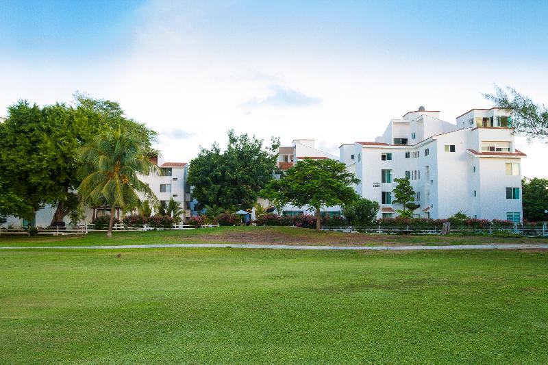 Fotos del hotel Las Gaviotas  & Suites:  3