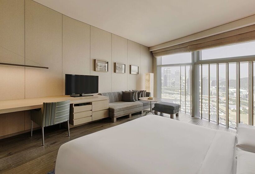 هتل Park Hyatt Busan