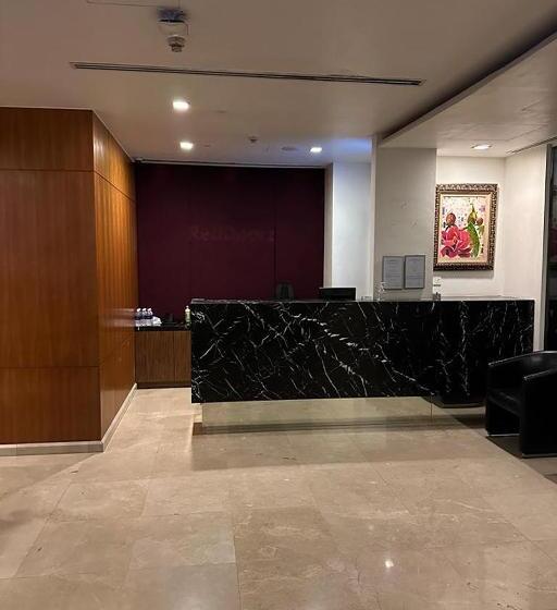 Philip Hotel Balestier