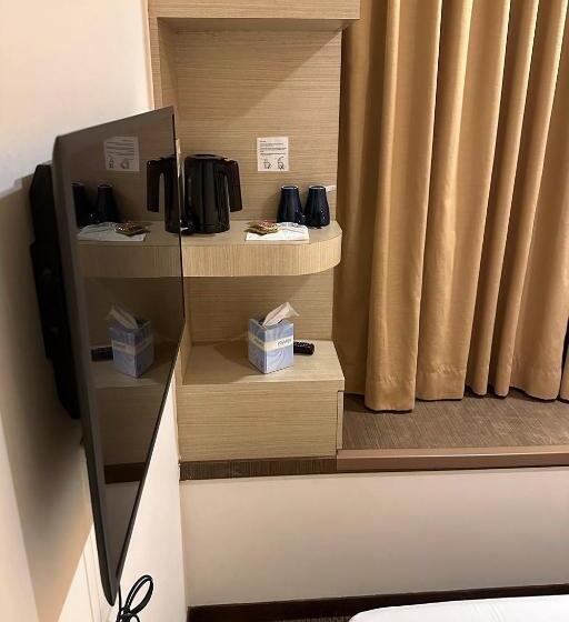 Philip Hotel Balestier