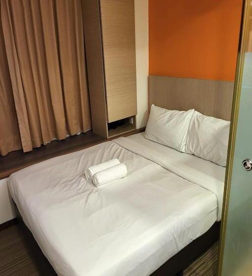 Philip Hotel Balestier