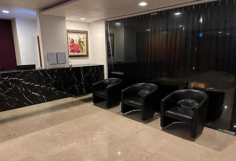 Philip Hotel Balestier