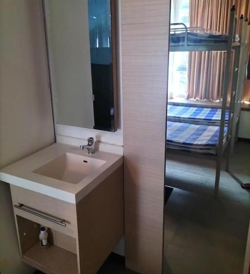 Philip Hotel Balestier