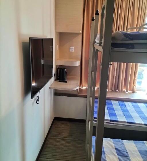 Philip Hotel Balestier