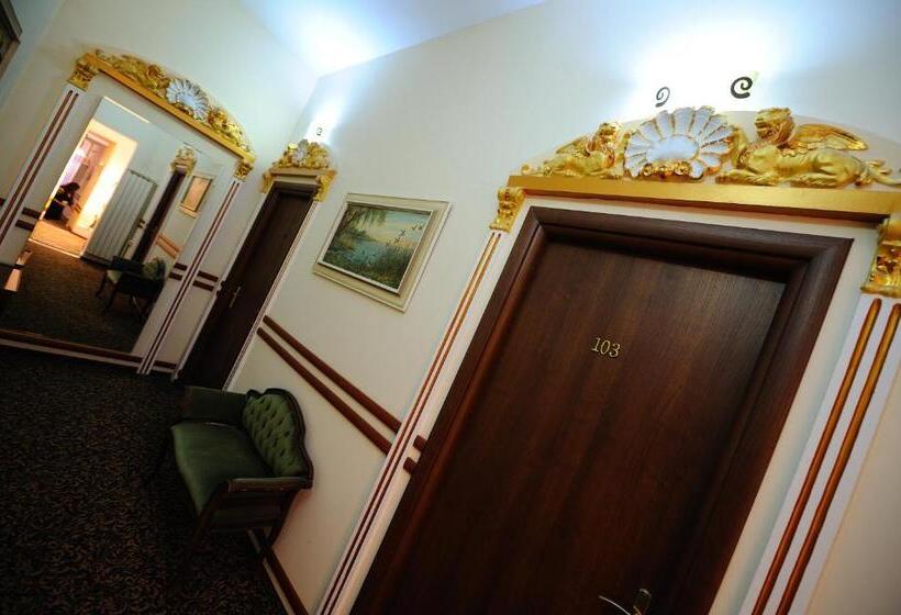 هتل Royal Craiova