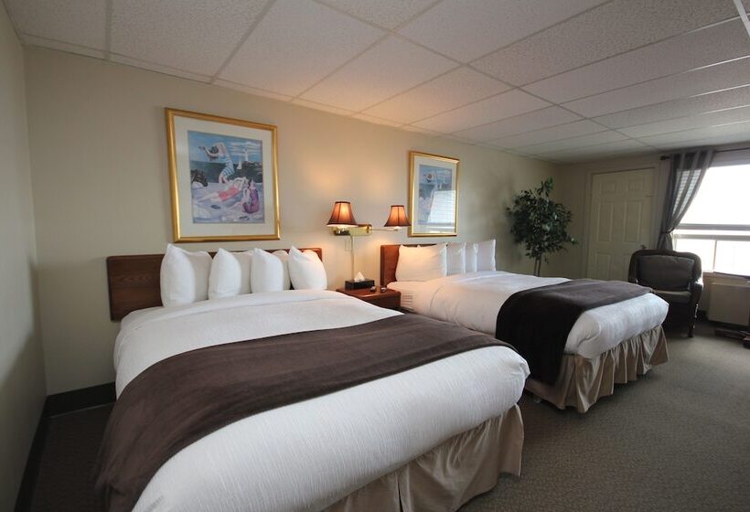 هتل St Andrews Inn & Suites
