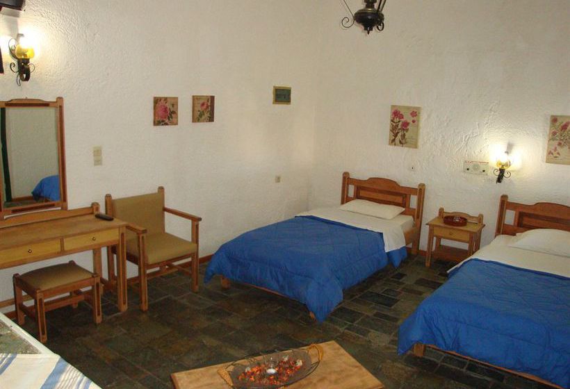 Maria Flora Apartments