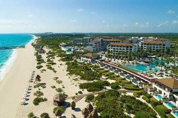 Secrets Playa Mujeres Golf & Spa Resort All Inclusive Adults Only